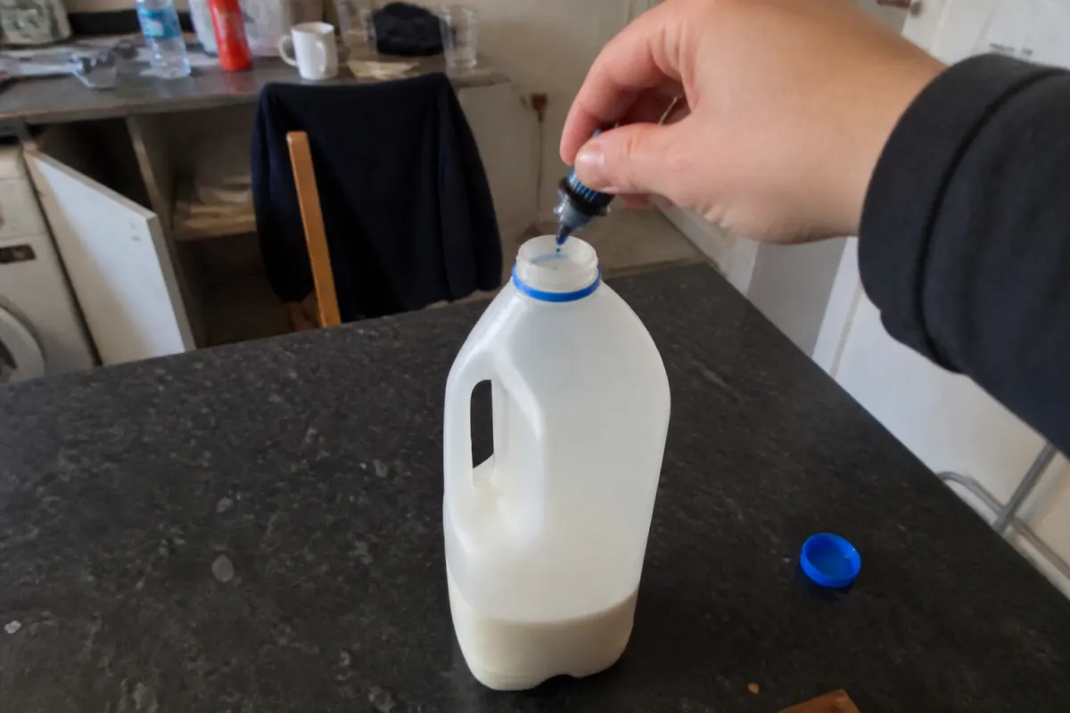 Food-coloring milk