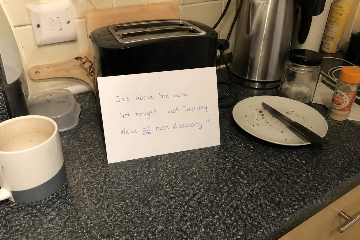 The neighbour complaint