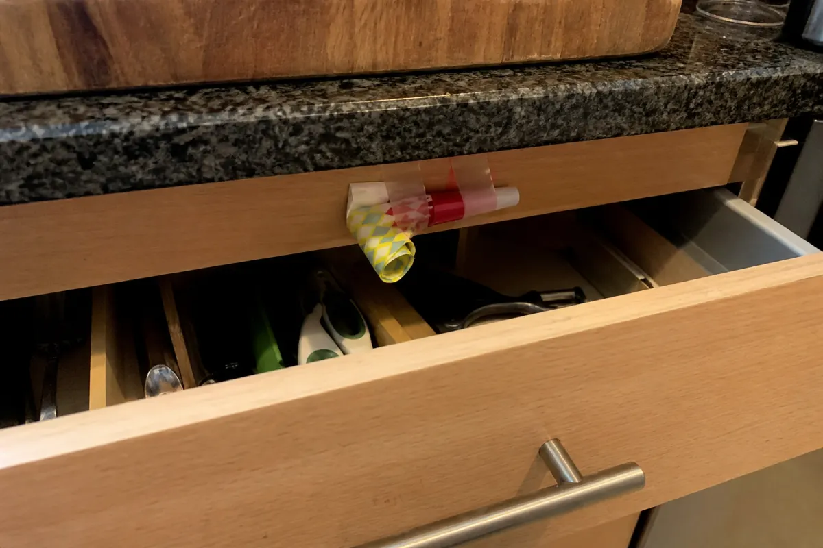 Airhorn drawer